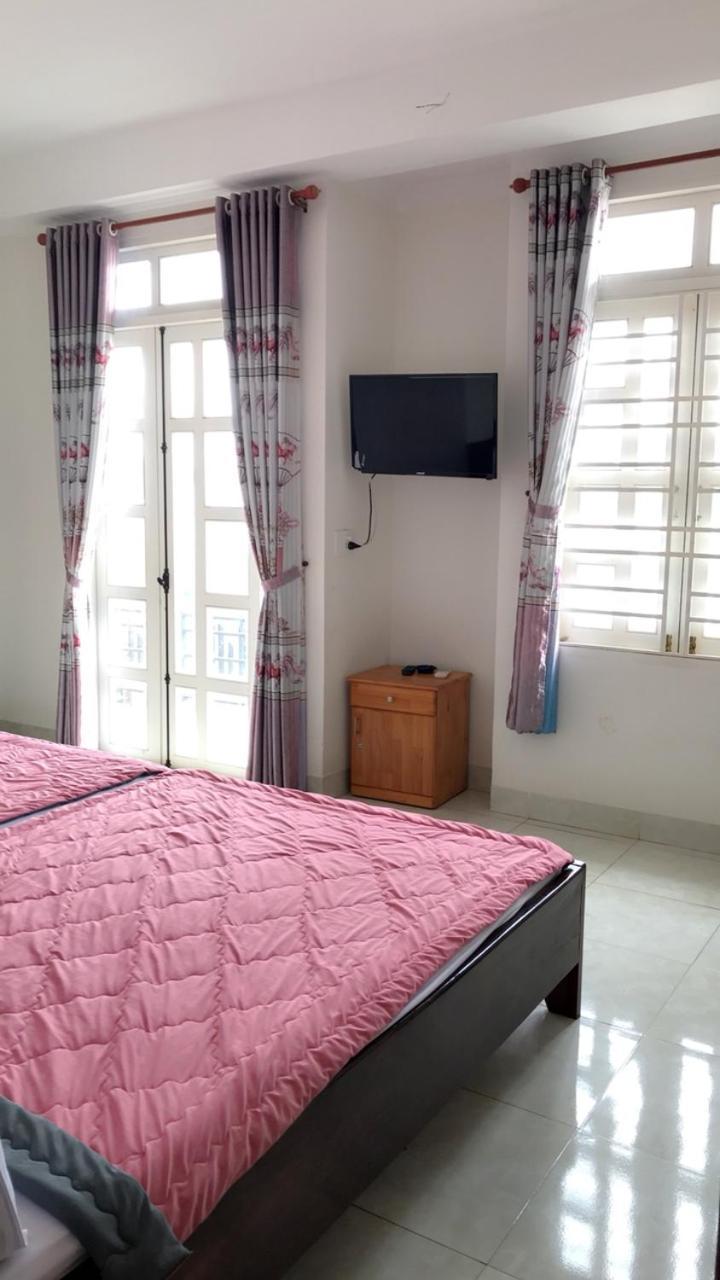 Nhà Nghỉ Hoàng Hoa Buôn Ma Thuột Extérieur photo