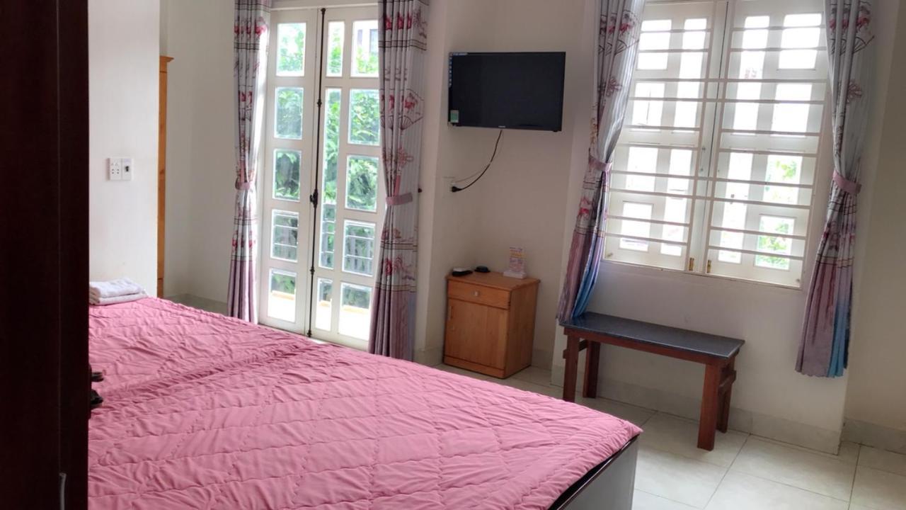 Nhà Nghỉ Hoàng Hoa Buôn Ma Thuột Extérieur photo
