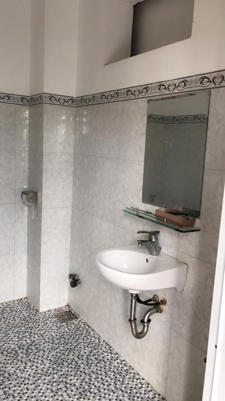 Nhà Nghỉ Hoàng Hoa Buôn Ma Thuột Extérieur photo
